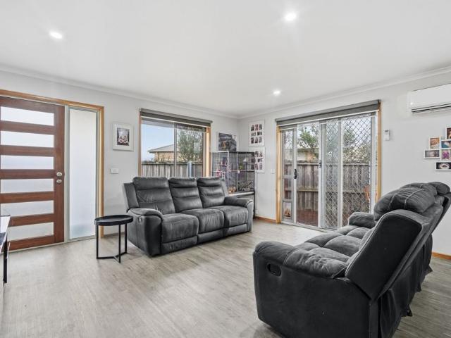 Easy Living with Space, Comfort & a Great Outdoor Area