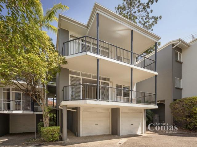 Easy Living with Space, in the Heart of Toowong