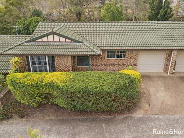 EASY LIVING, YOUR OWN BACKYARD & NOTHING COMPLICATED!