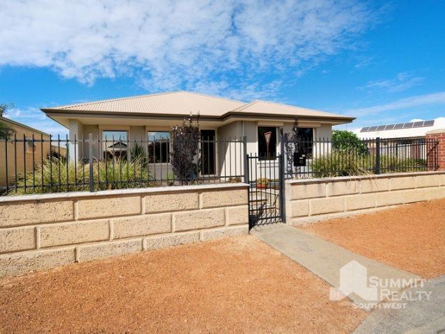 Easy Living and Comfort in Carey Park