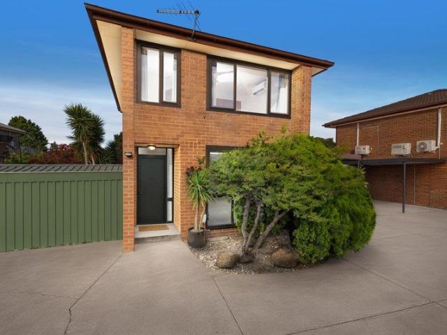 Easy Living, Bayside Style
