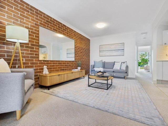Easy Living, Beautifully Presented