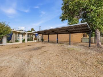 Easy living. Central location