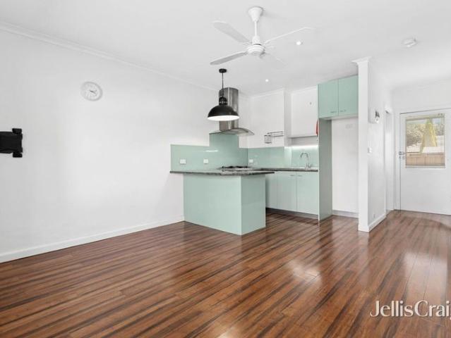 Easy living close to shops, bus stop & schools!