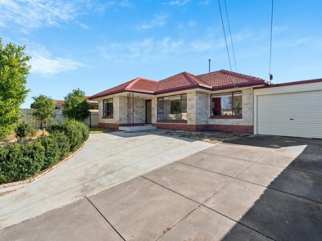 Easy Living & Entertaining in Holden Hill