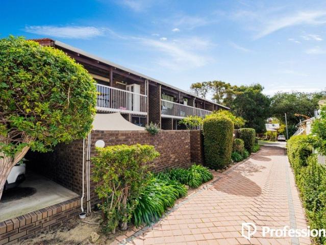 Easy Living, Exceptional Location!