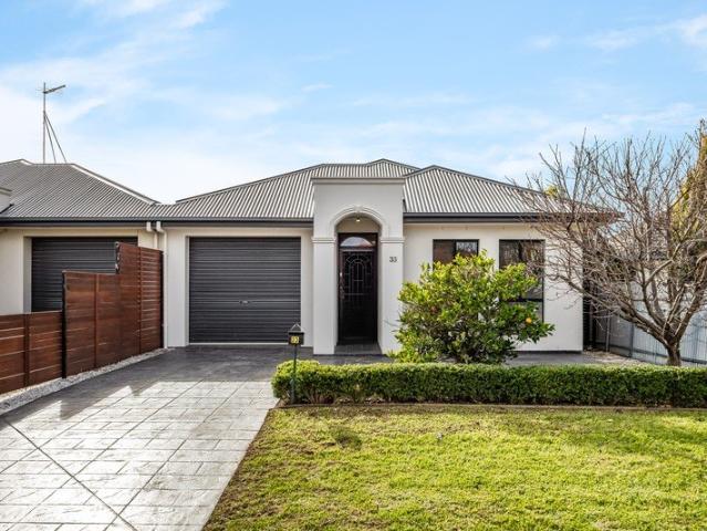 Easy Living Finds Its Summer Setting Near the Best of Henley Beach