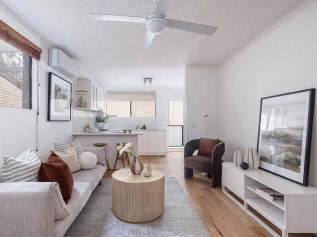 Easy living home / village convenience / lifestyle appeal