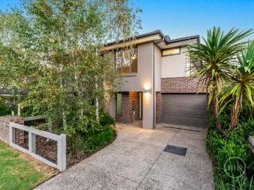 Easy living in the heart of Diamond Creek
