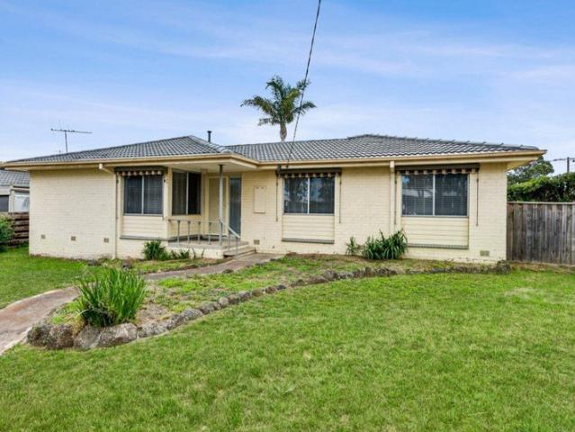 Easy Living in the Heart of Mornington