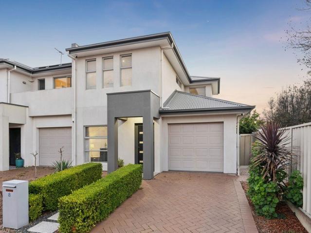 Easy Living in the Heart of Mitchell Park