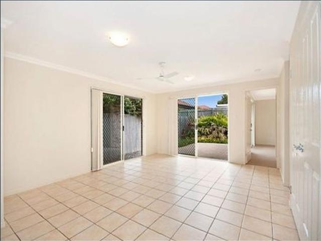 Easy Living in the Heart of North Lakes