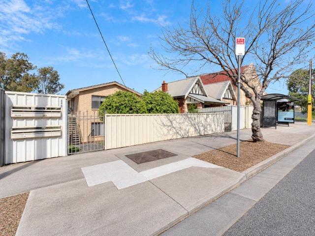Easy Living in the Heart of Semaphore