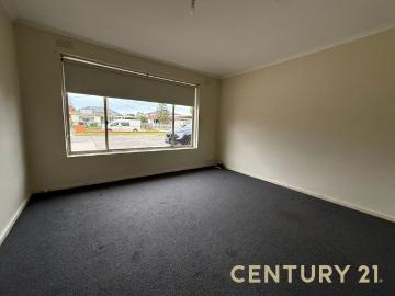 Easy Living in the Heart of Springvale