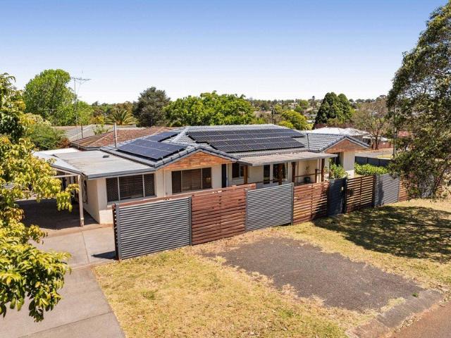 Easy Living in the Heart of Rangeville 82 Crown Street, Rangeville