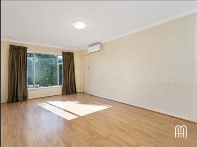 Easy Living in the Heart of Woodlands