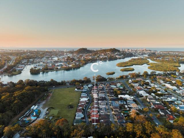 Easy Living in the Heart of Tweed Heads South