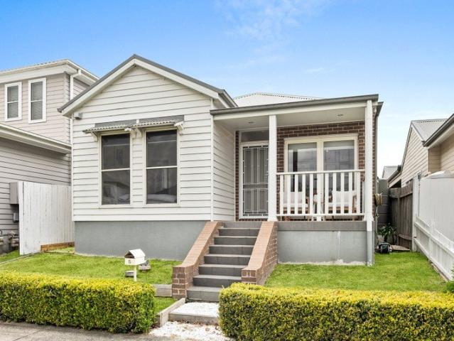 EASY LIVING IN TULLIMBAR