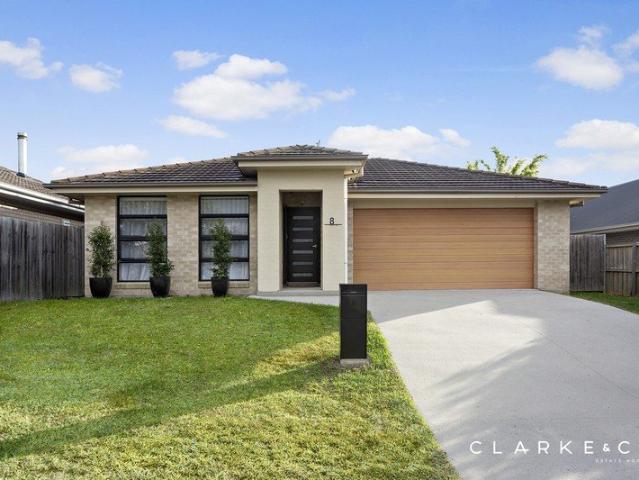 EASY LIVING IN A CONVENIENT ABERGLASSLYN LOCATION!