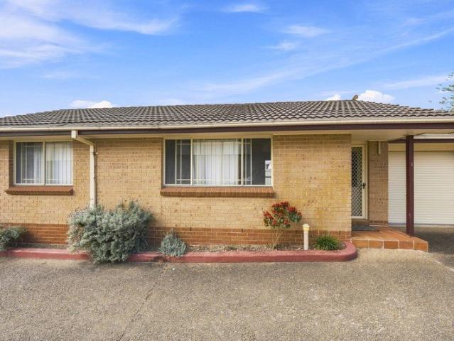 Easy Living in a Convenient Smithfield Location