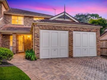 Easy living in a desirable family enclave Cherrybrook Public and Cherrybrook Tech zoned