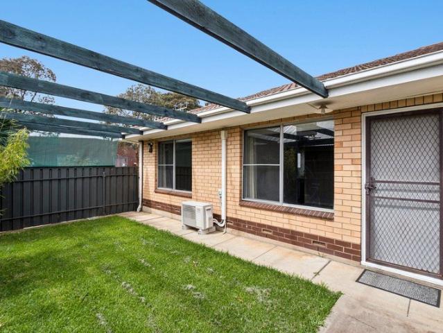 Easy Living in a Prime Windsor Gardens Location