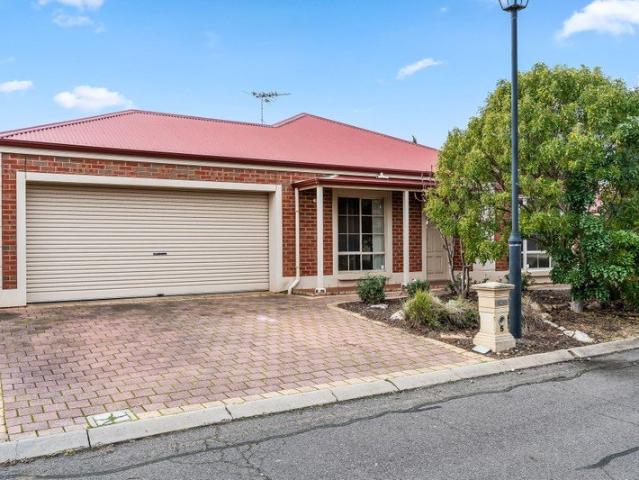 Easy Living in a Quiet Location!