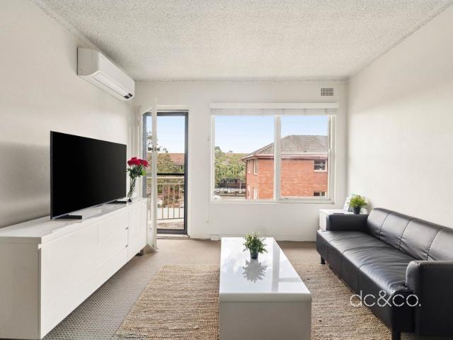 Easy living in a sought after Concord West setting