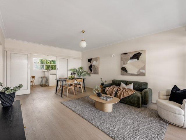 Easy Living in a Tightly Held City Fringe Setting