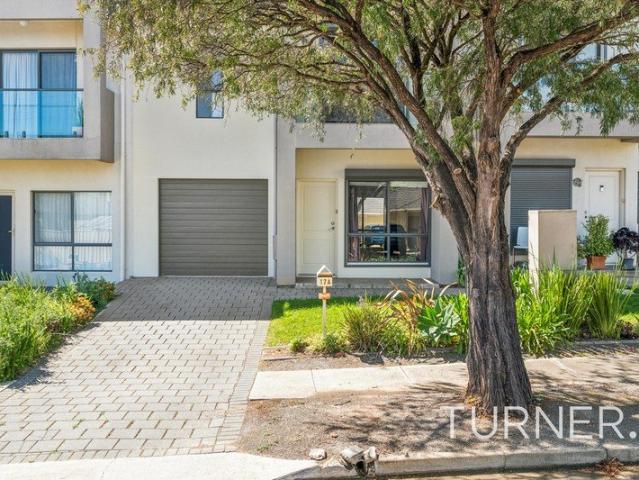 Easy Living in an Exceptionally Convenient Location