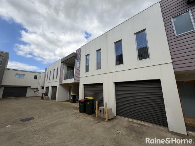 Easy Living in Blakeview!
