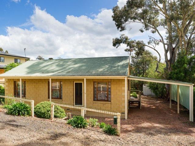 Easy Living in Castlemaine