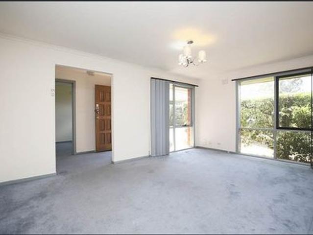 Easy Living in Doncaster – Air Conditioned 3 Bedroom Unit Available Now