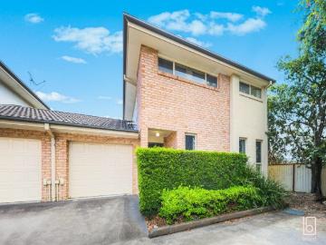 EASY LIVING IN HAMLYN TERRACE