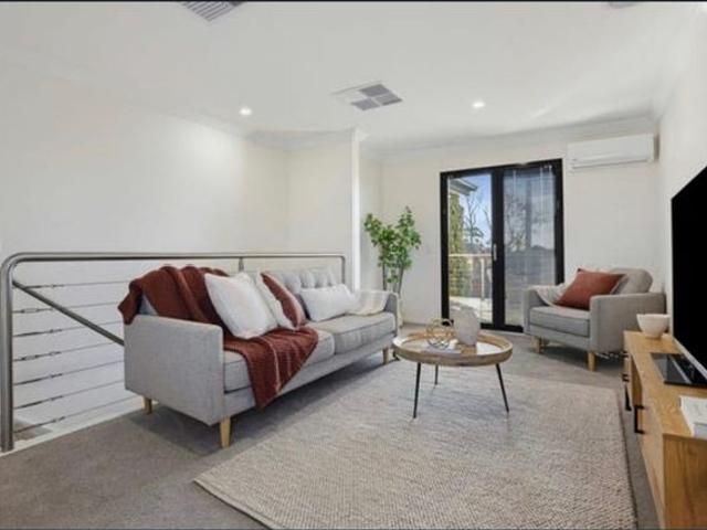 Easy living in popular Kennington