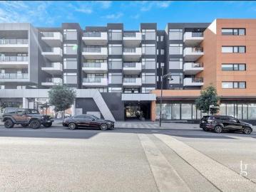 Easy Living Just Moments from Highpoint & the Maribyrnong River
