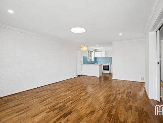 Easy Living Just Moments from Scarborough Beach