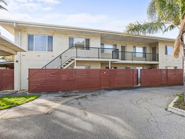 Easy Living Just 500m from Grange Beach