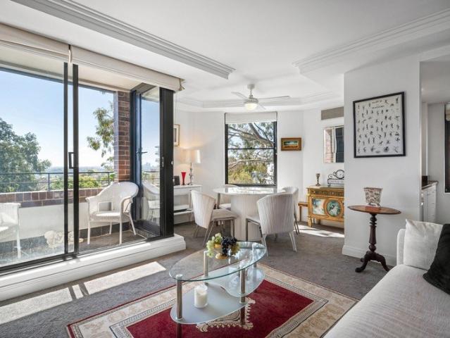 Easy living, lifestyle and convenience in the heart of Cremorne village