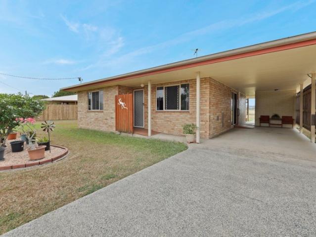 Easy Living, Low Maintenance & No Rear Neighbours!
