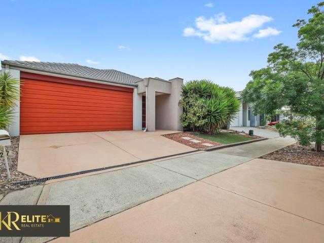 Easy Living Opposite the Parklands
