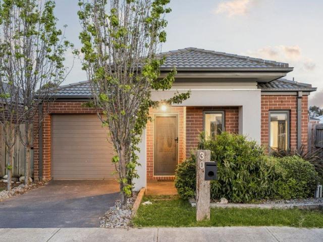 Easy Living, Positioned Perfectly!