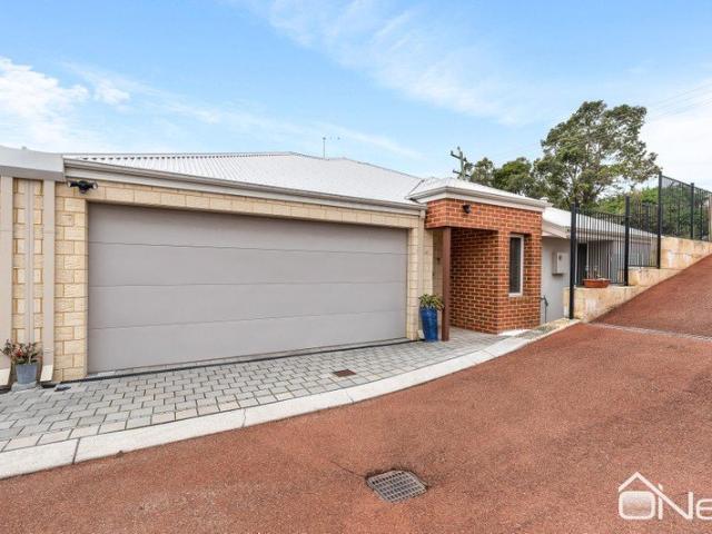 EASY LIVING, RIGHT WHERE YOU WANT TO BE!