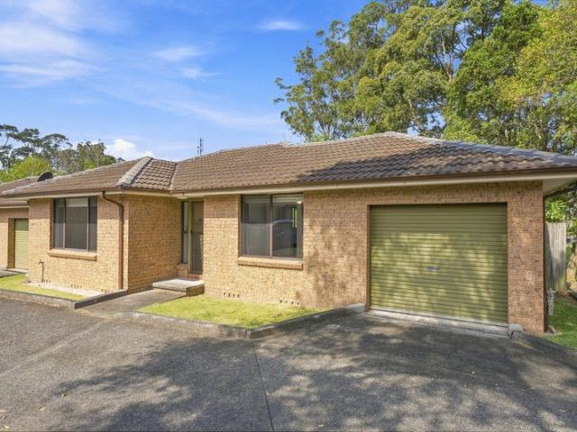 Easy, Low Maintenance Living in a Convenient Location