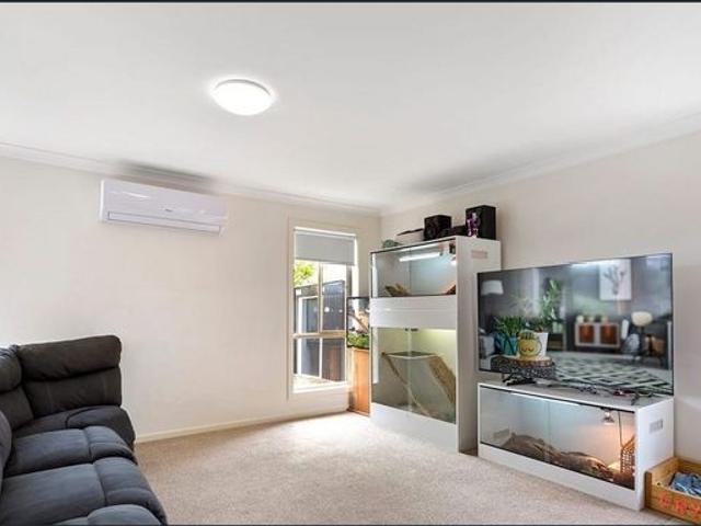 Easy, Low Maintenance Living in a Convenient Location