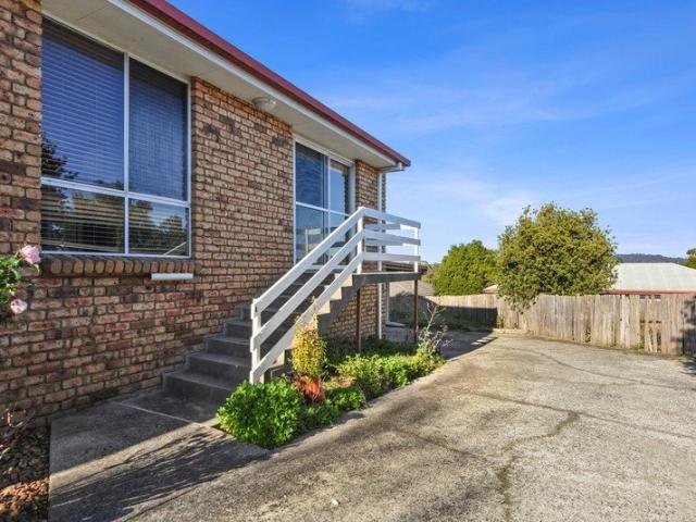 Easy, Low Maintenance Living in Summerhill