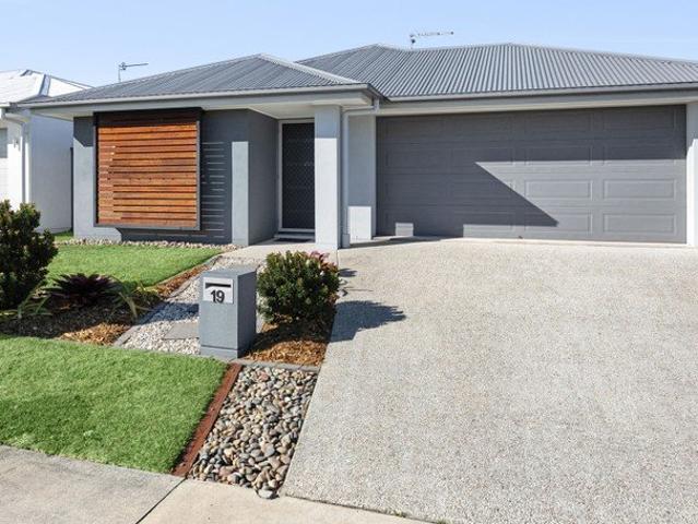 Easy, Low Maintenance Living in Popular Palmview REF: 4498