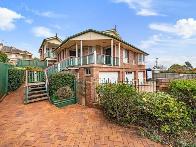 Easy, Low Maintenance Living in the Heart of Centenary Heights