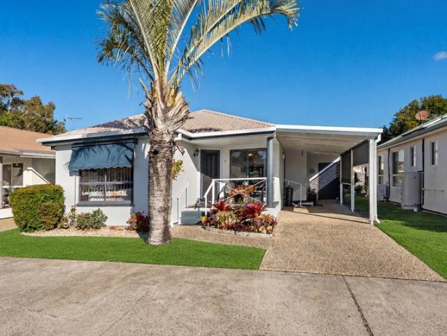 Easy resort living in Bongaree