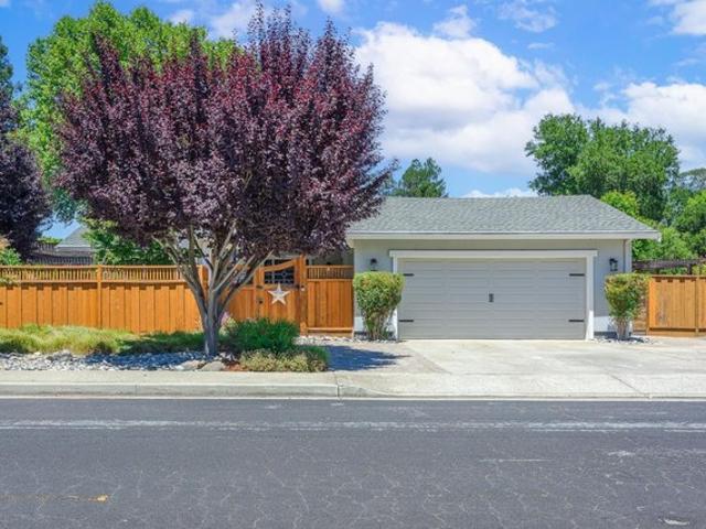 1080 Easy St, Morgan Hill, CA 95037